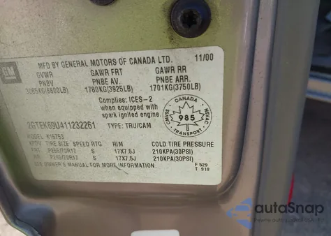 2001 GMC Sierra 1500 C3 z USA, uszkodzony, nr VIN 2GTEK69U411232261